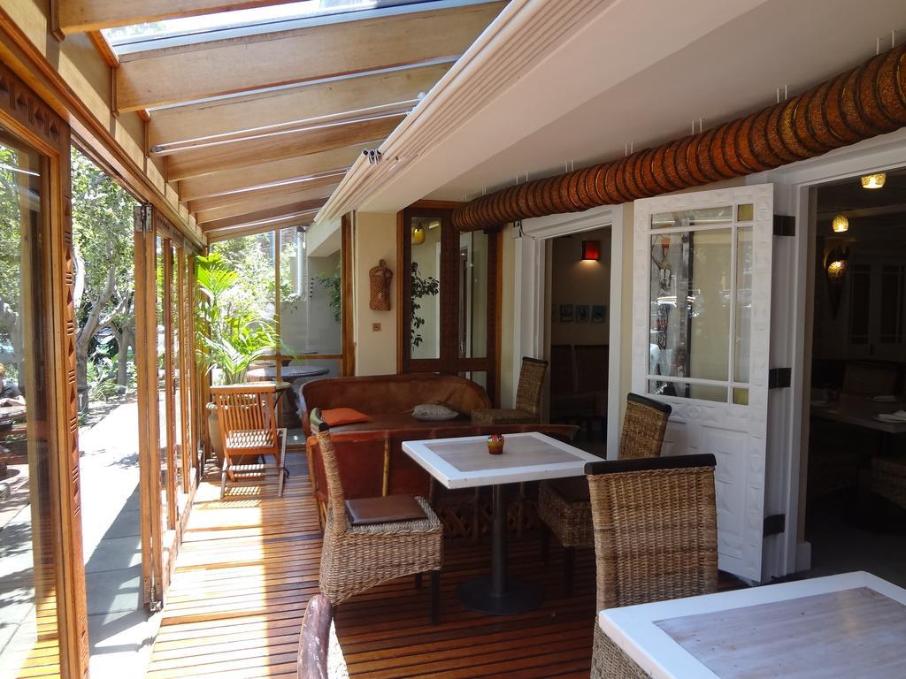Ikhaya Lodge *