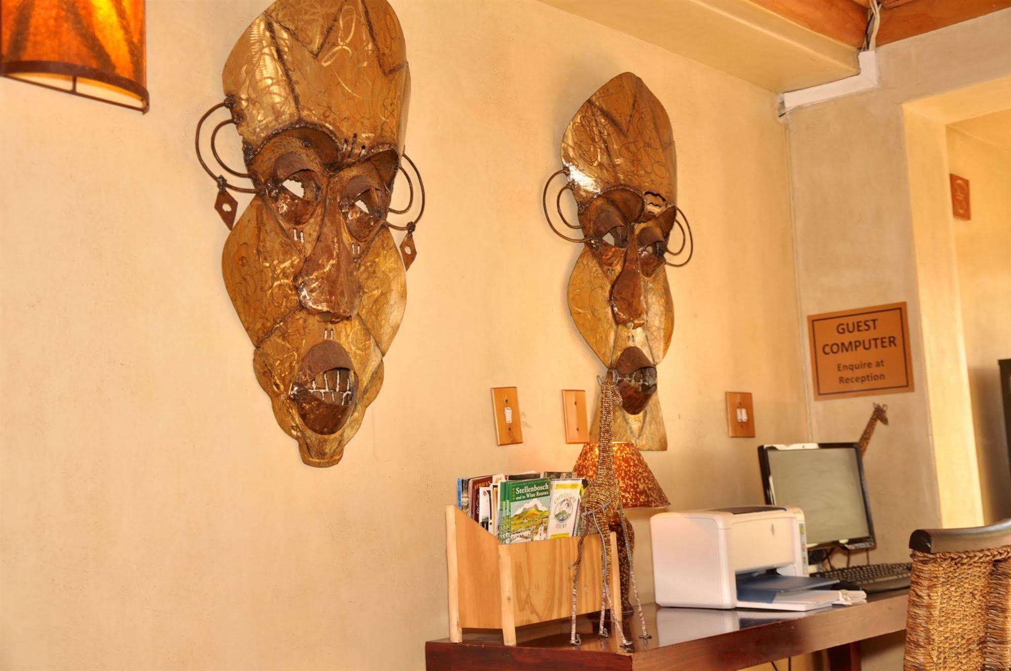Ikhaya Lodge